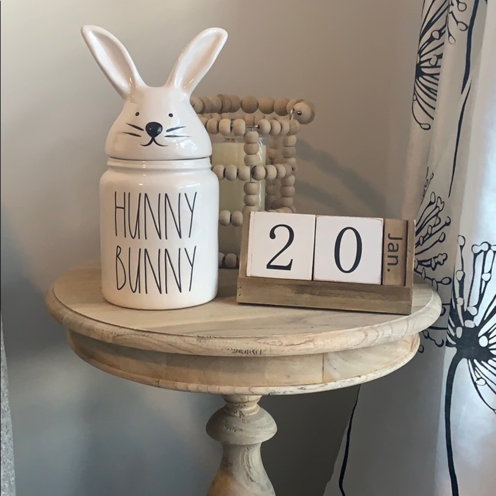 Rae Dunn canister